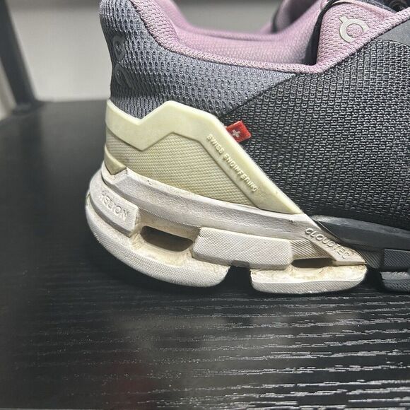 On Cloudflyer Mens Size 10.5 Black Running Shoes Sneakers - Picture 4 of 16